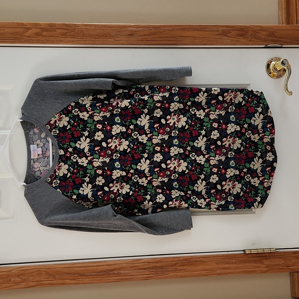 Lularoe floral Randy shirt